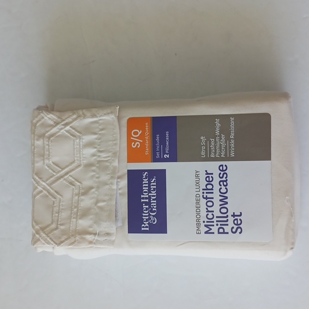 Better Homes & Gardens Set of 2 Standard Pillow Cases Cream Microfiber Embroider
